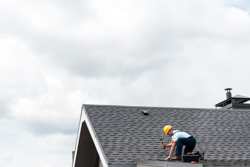 House Roof Repair in Farmington, MI